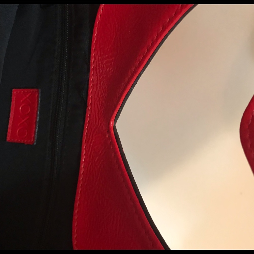 XOXO purse! - Picture 5 of 6